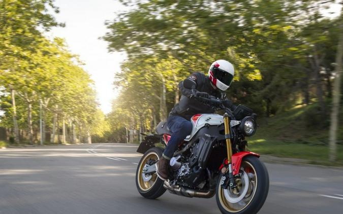 2026 Yamaha XSR900 Heritage White - 000655