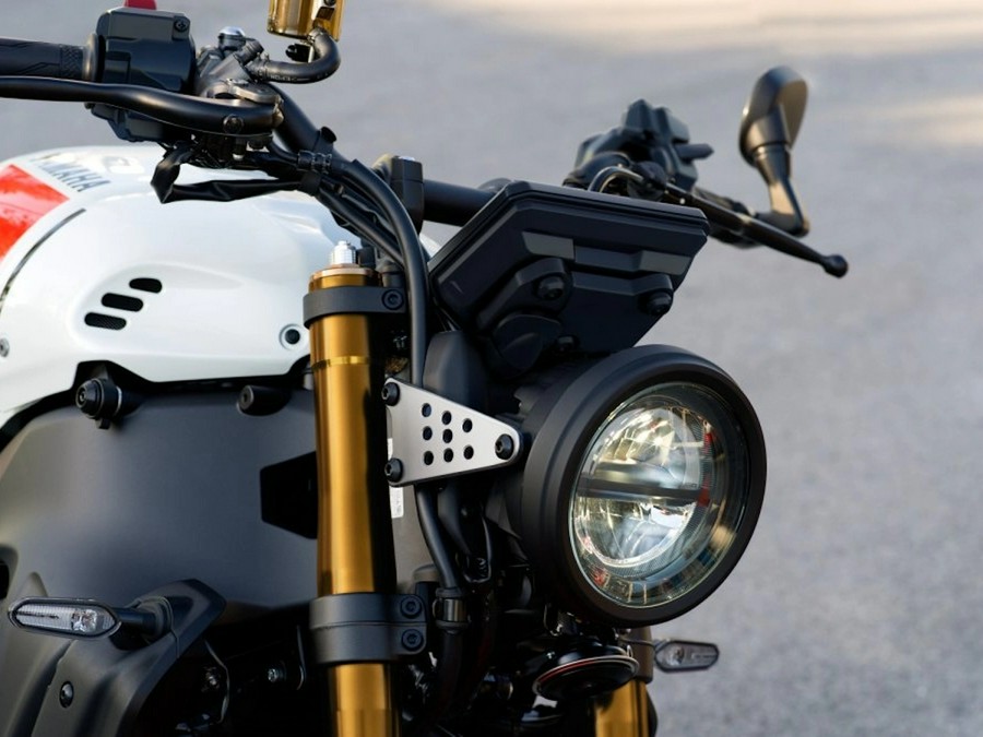 2026 Yamaha XSR900 Heritage White - 000655