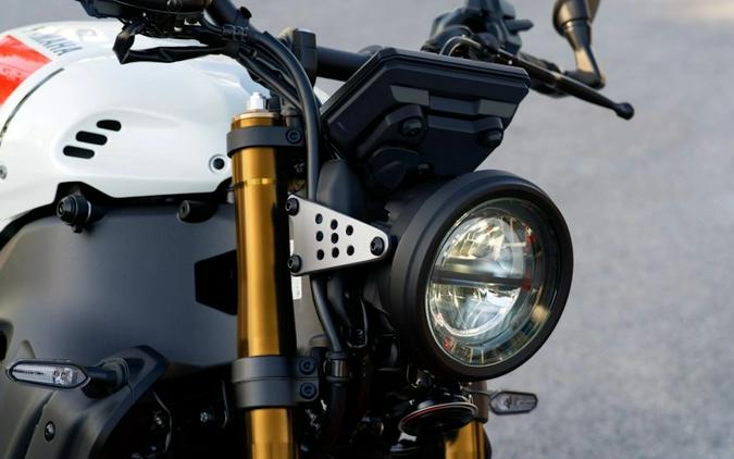 2026 Yamaha XSR900 Heritage White - 000655
