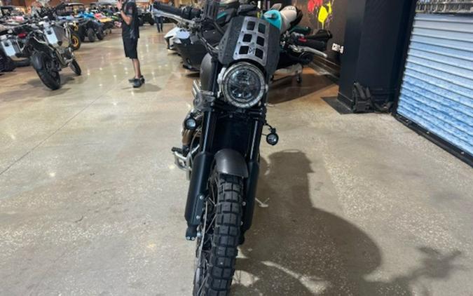 2022 Triumph Scrambler 1200 XC Matt Khaki Green Matt Jet Black