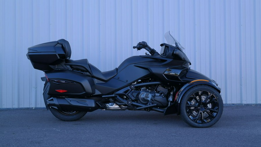 2026 Can-Am® Spyder F3 Limited Dark