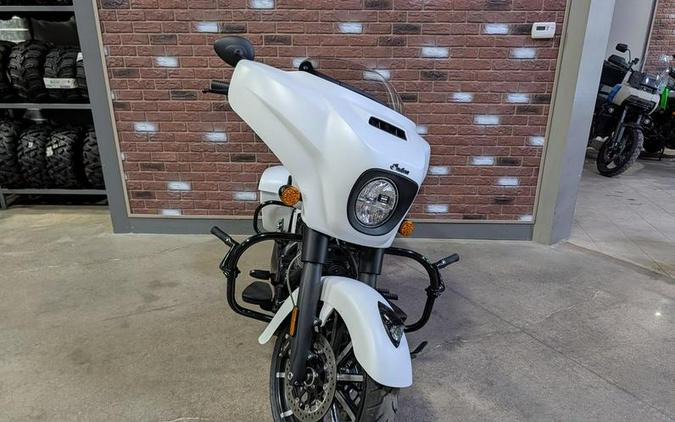 2019 Indian Motorcycle® Chieftain Dark Horse® White Smoke