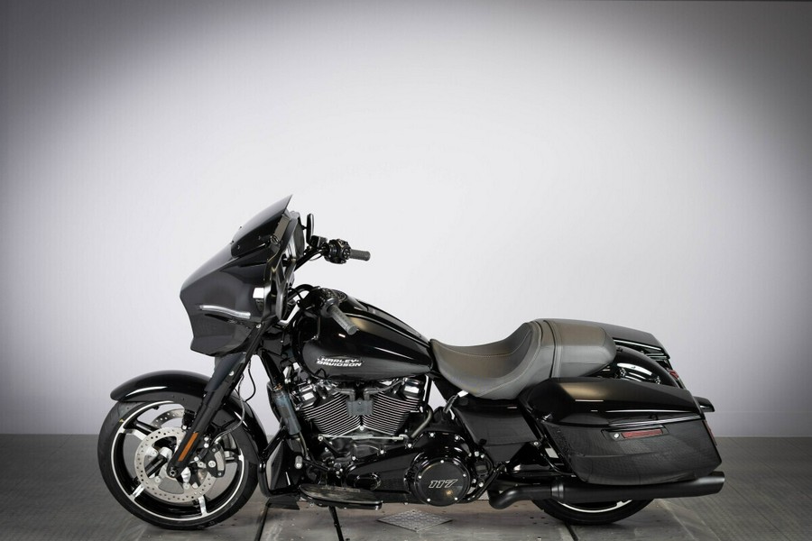 2026 Harley-Davidson Street Glide FLHX