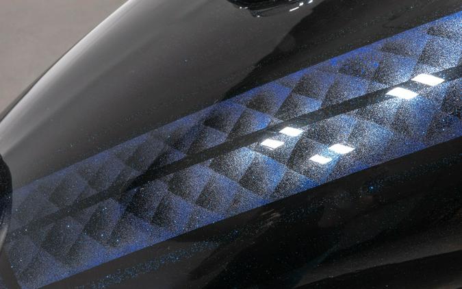 2019 HARLEY-DAVIDSON FLSB SPORT GLIDE in VIVID BLACK