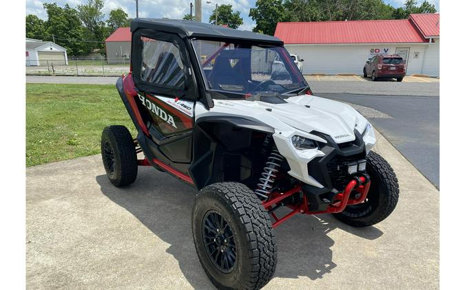 2023 TALON 1000R FOX LIVE VALVE - Honda