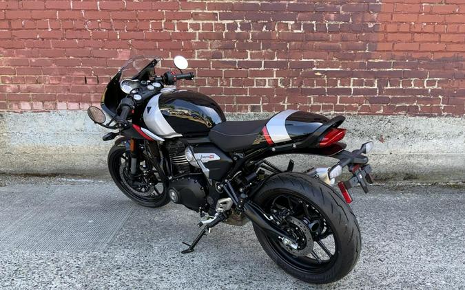2026 Triumph THRUXTON 400