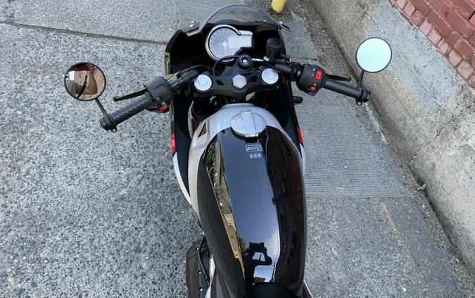 2026 Triumph THRUXTON 400