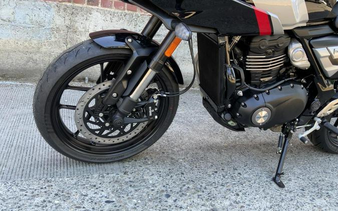 2026 Triumph THRUXTON 400