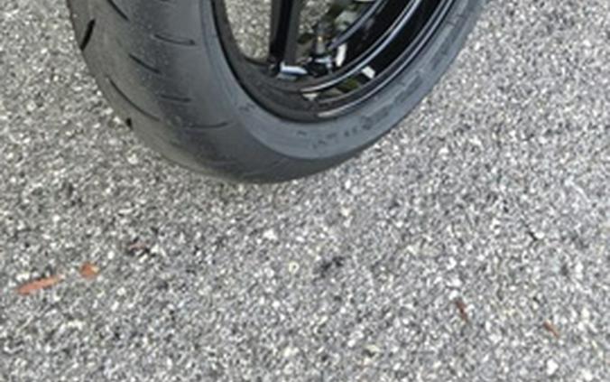 2026 Kawasaki Ninja 500 ABS Metallic Yellowish GreenEbony