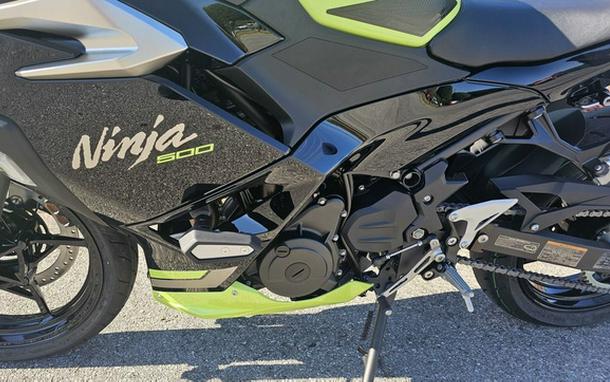 2026 Kawasaki Ninja 500 ABS Metallic Yellowish GreenEbony