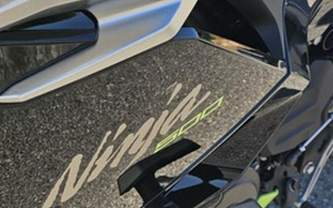 2026 Kawasaki Ninja 500 ABS Metallic Yellowish GreenEbony