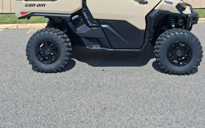 2026 Can-Am Defender Limited HD11