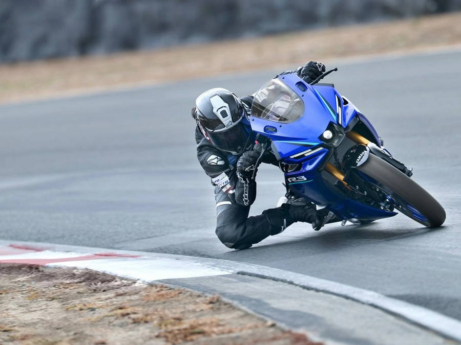 2026 Yamaha YZF-R3 ABS CA Midnight Black