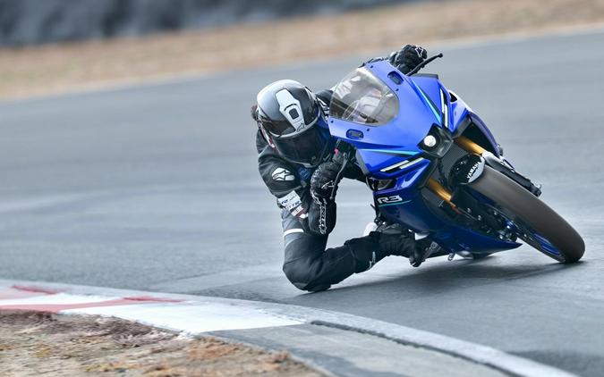 2026 Yamaha YZF-R3 ABS CA Midnight Black