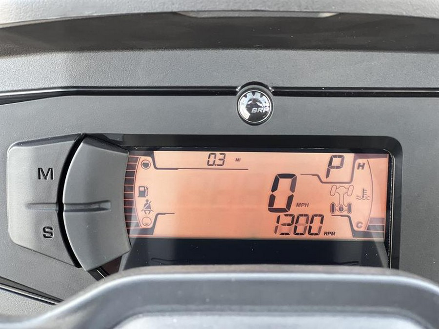 2025 Can-Am® Defender XT HD9