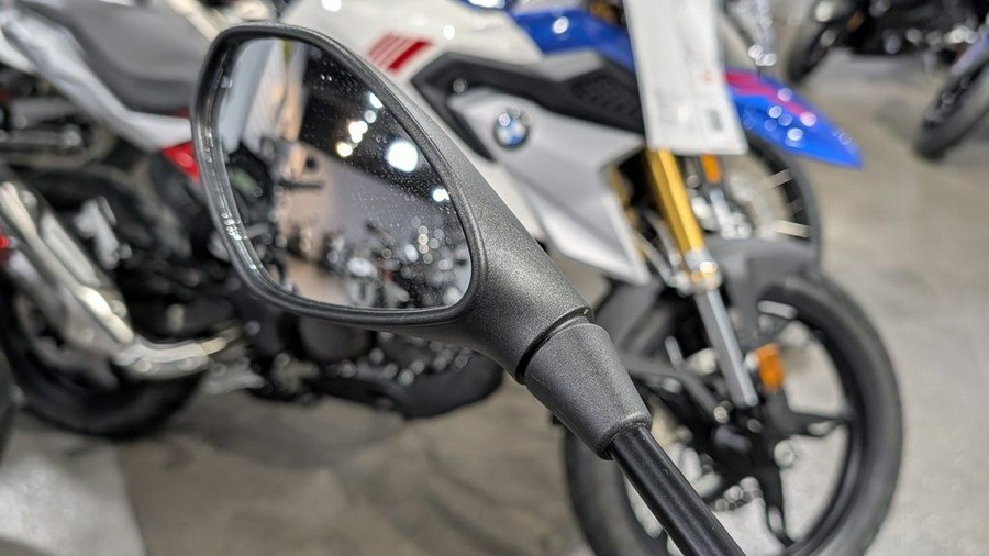 2021 BMW R nineT Pure 719 Black Storm Metallic/Racing Red