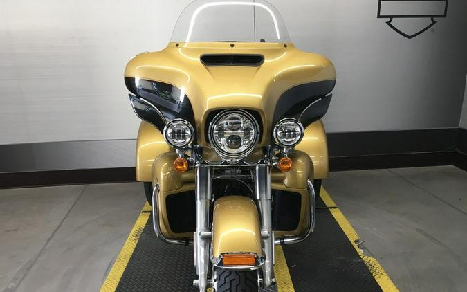 2017 Harley-Davidson® FLHTCUTG - Tri Glide® Ultra