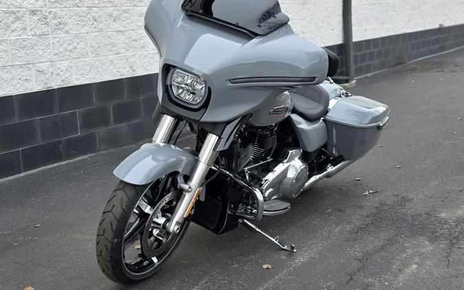 FLHX 2026 Street Glide® Solo Edition