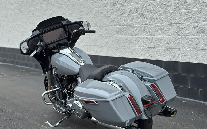 FLHX 2026 Street Glide® Solo Edition