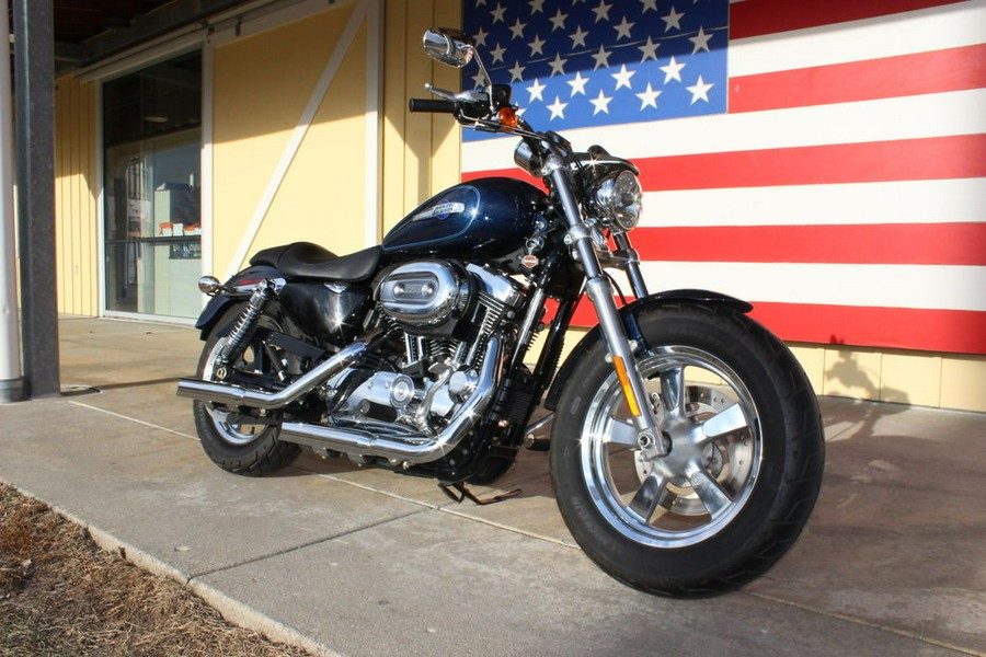 2013 Harley-Davidson® XL1200C - Sportster® 1200 Custom