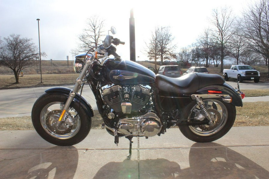 2013 Harley-Davidson® XL1200C - Sportster® 1200 Custom
