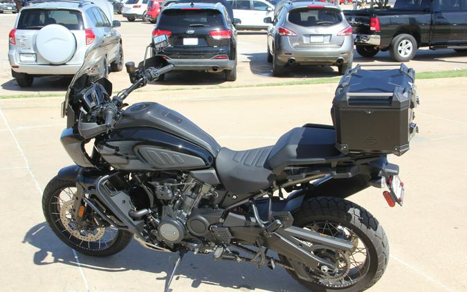 2024 Harley-Davidson Pan America 1250 Special Vivid Black w/Laced Wheels