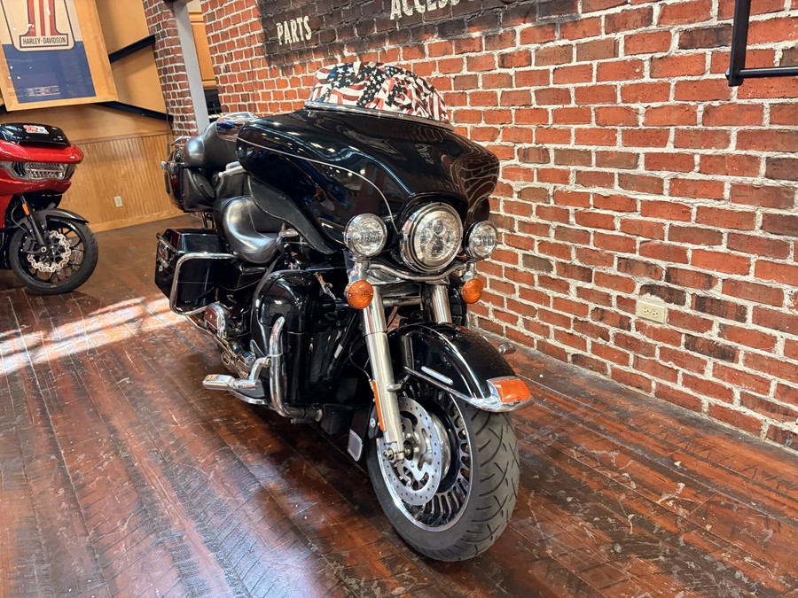 2011 Harley-Davidson Electra Glide Ultra Limited FLHTK