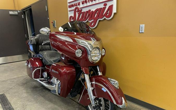 2017 Indian Roadmaster Burgundy Metallic