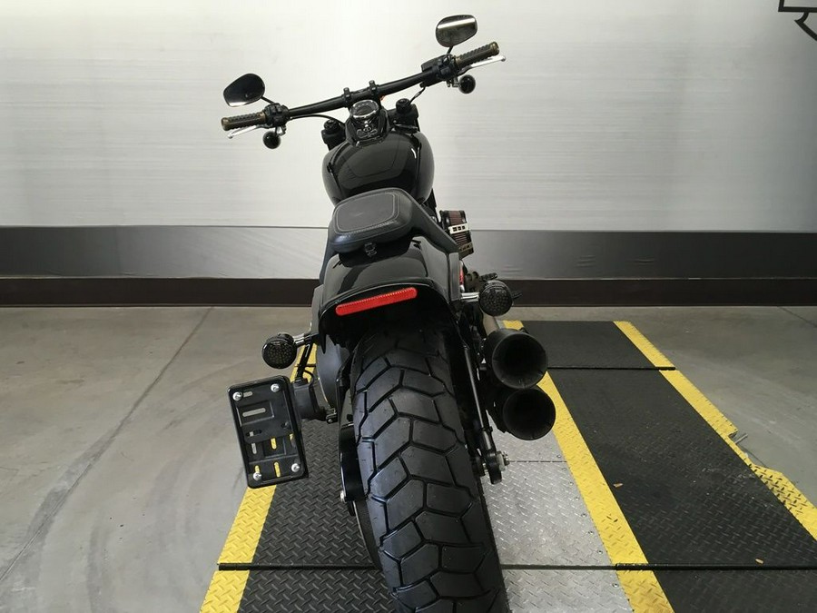 2018 Harley-Davidson® FXFB - Softail® Fat Bob®
