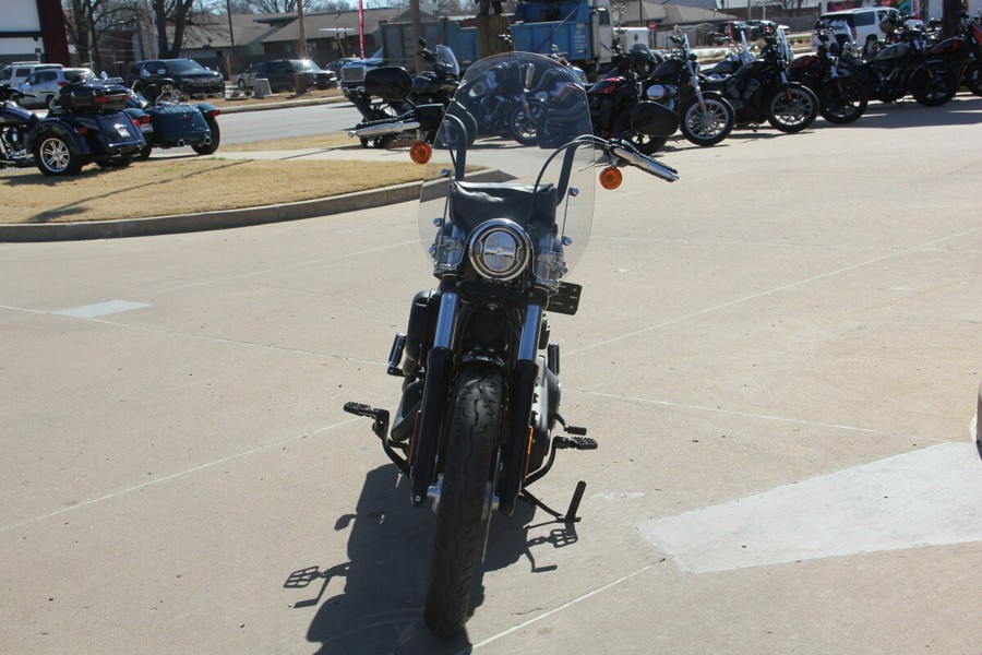 2019 Harley-Davidson Street Bob Vivid Black