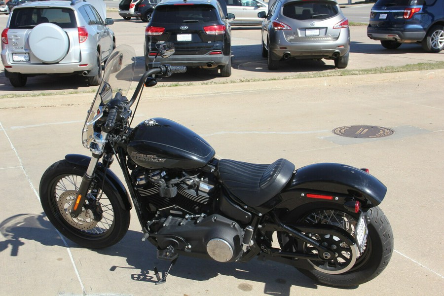 2019 Harley-Davidson Street Bob Vivid Black