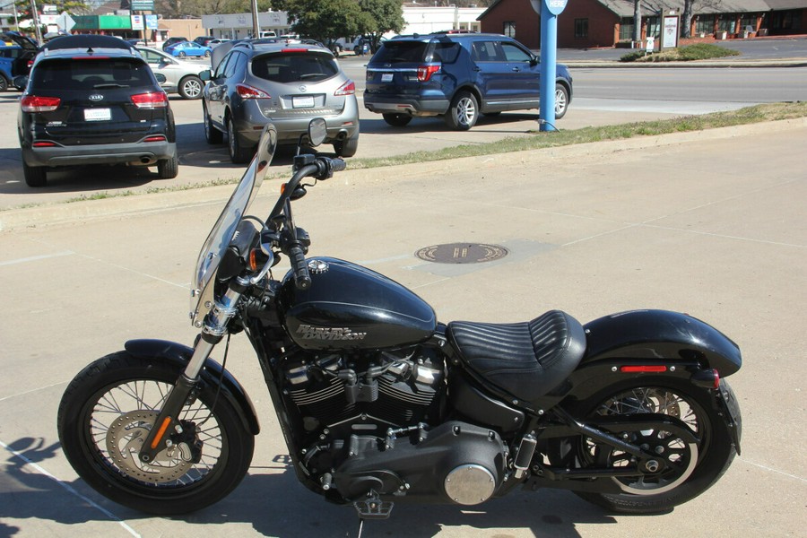 2019 Harley-Davidson Street Bob Vivid Black