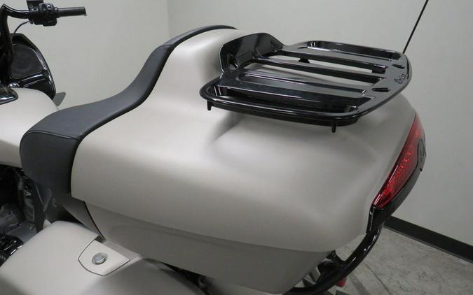 2023 Indian Motorcycle® Pursuit Dark Horse with Premium Package Silver Quartz Smoke