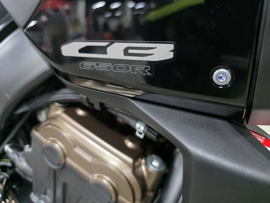 2026 Honda CB650R E-Clutch