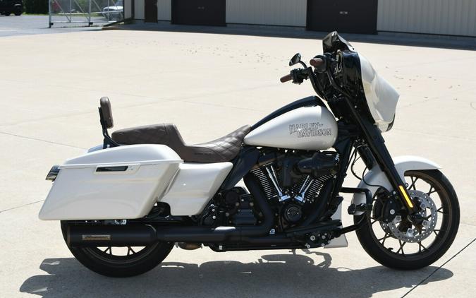 FLHXST 2023 Street Glide ST