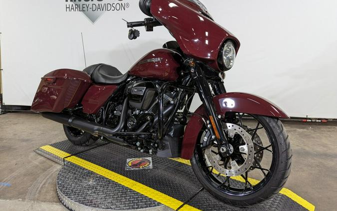 2020 Harley-Davidson Street Glide Special Billiard Burgundy