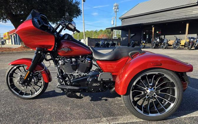 2025 Harley-Davidson® FLTRT - Road Glide® 3