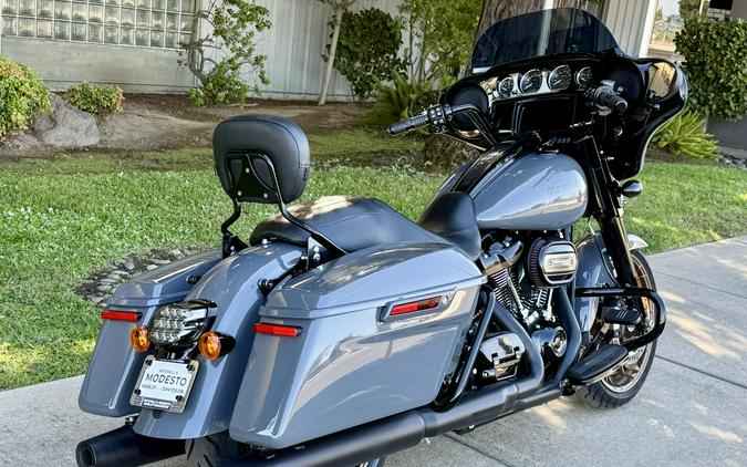 2022 FLHXST Street Glide ST
