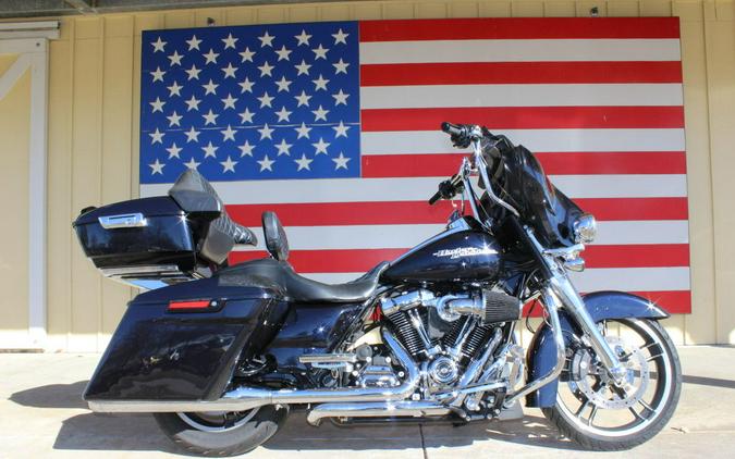 2019 Harley-Davidson® FLHX - Street Glide®
