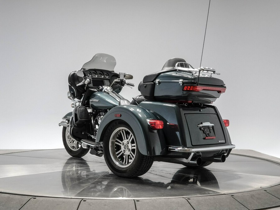 2020 HARLEY-DAVIDSON FLHTCUTG TRI GLIDE ULTRA in Spruce with 15,484 miles