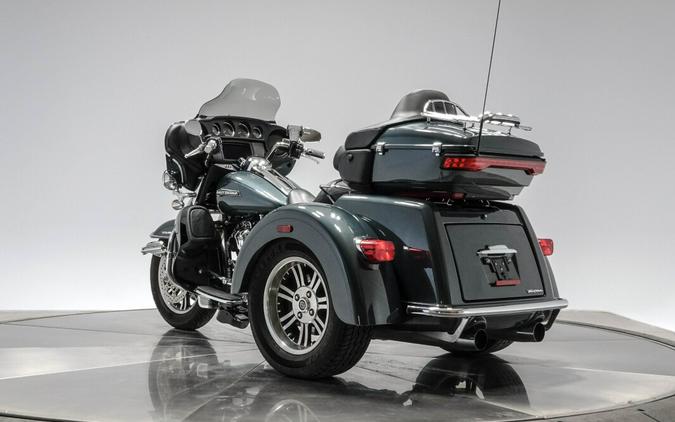 2020 HARLEY-DAVIDSON FLHTCUTG TRI GLIDE ULTRA in Spruce with 15,484 miles