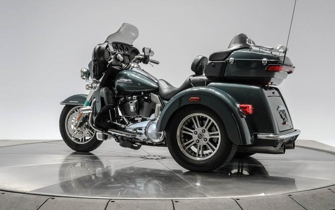 2020 HARLEY-DAVIDSON FLHTCUTG TRI GLIDE ULTRA in Spruce with 15,484 miles