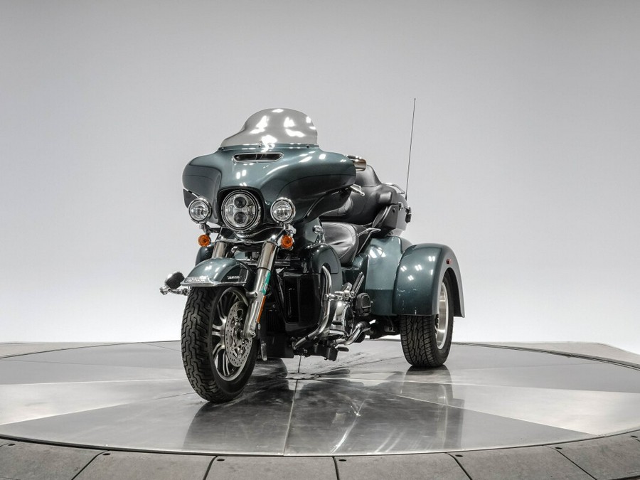 2020 HARLEY-DAVIDSON FLHTCUTG TRI GLIDE ULTRA in Spruce with 15,484 miles