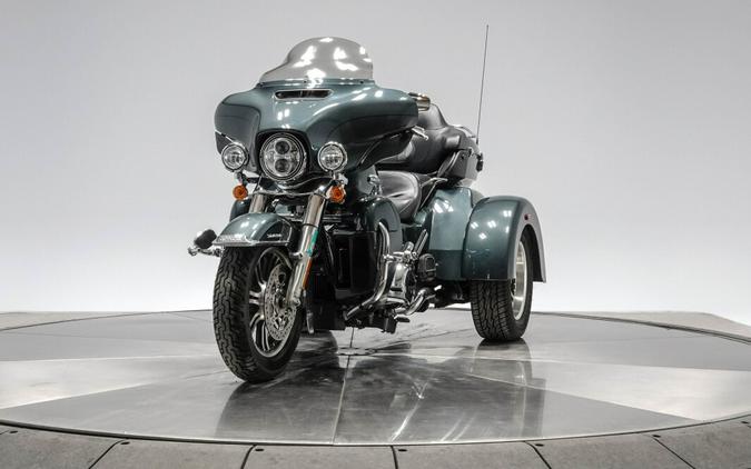 2020 HARLEY-DAVIDSON FLHTCUTG TRI GLIDE ULTRA in Spruce with 15,484 miles