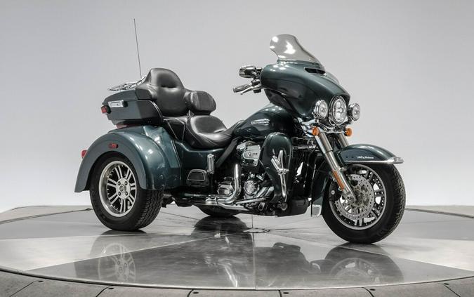 2020 HARLEY-DAVIDSON FLHTCUTG TRI GLIDE ULTRA in Spruce with 15,484 miles