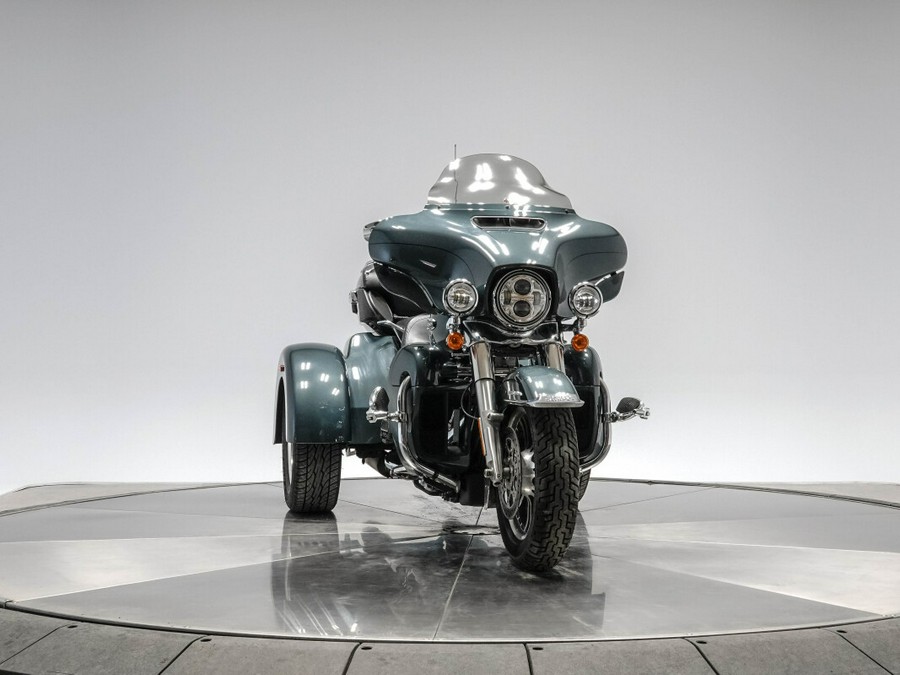 2020 HARLEY-DAVIDSON FLHTCUTG TRI GLIDE ULTRA in Spruce with 15,484 miles