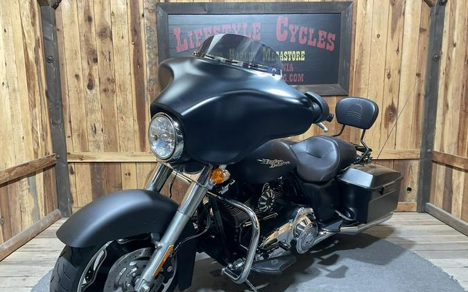 2010 Harley-Davidson® FLHX - Street Glide®