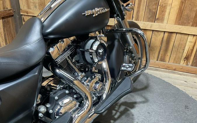 2010 Harley-Davidson® FLHX - Street Glide®