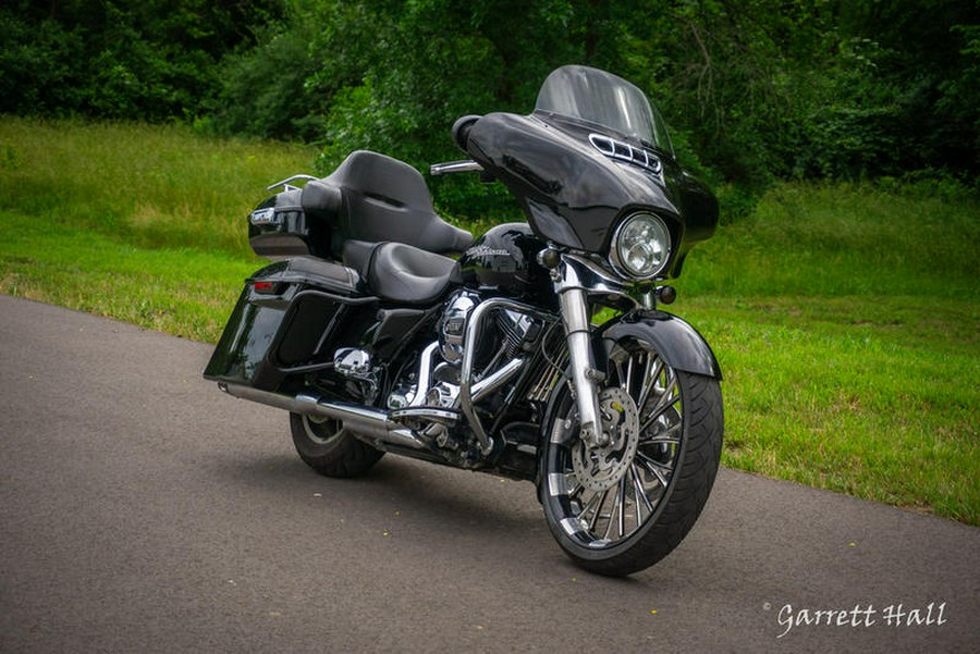 2016 Harley-Davidson® FLHX - Street Glide®