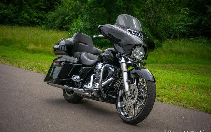 2016 Harley-Davidson® FLHX - Street Glide®